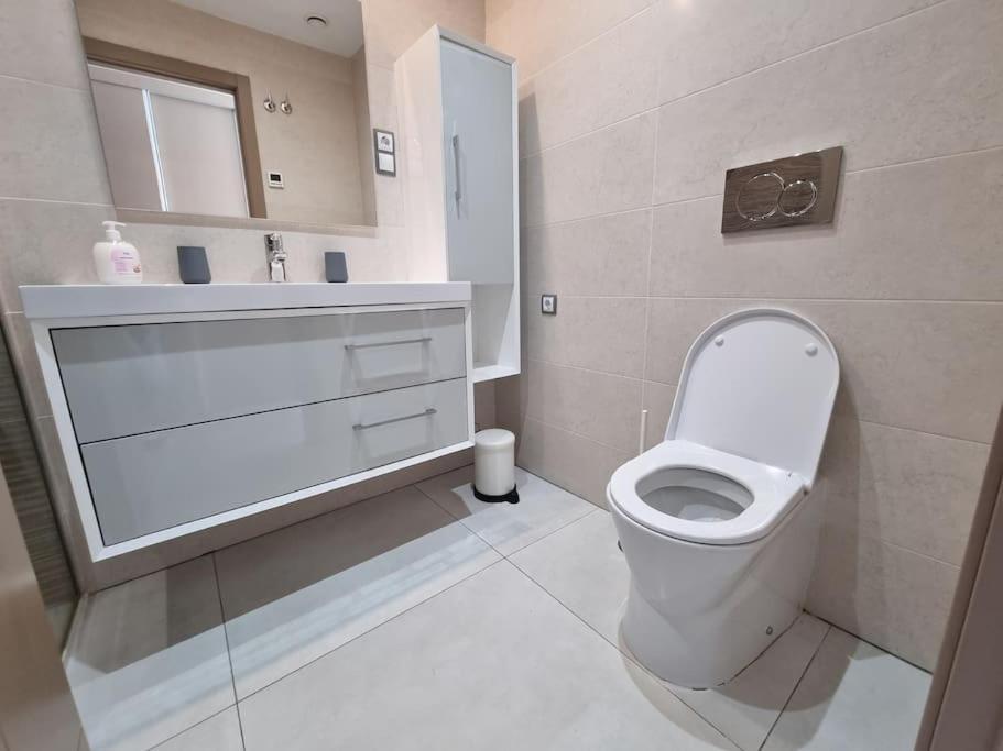With Magnificent Seeview And Luxury Arenales del Sol